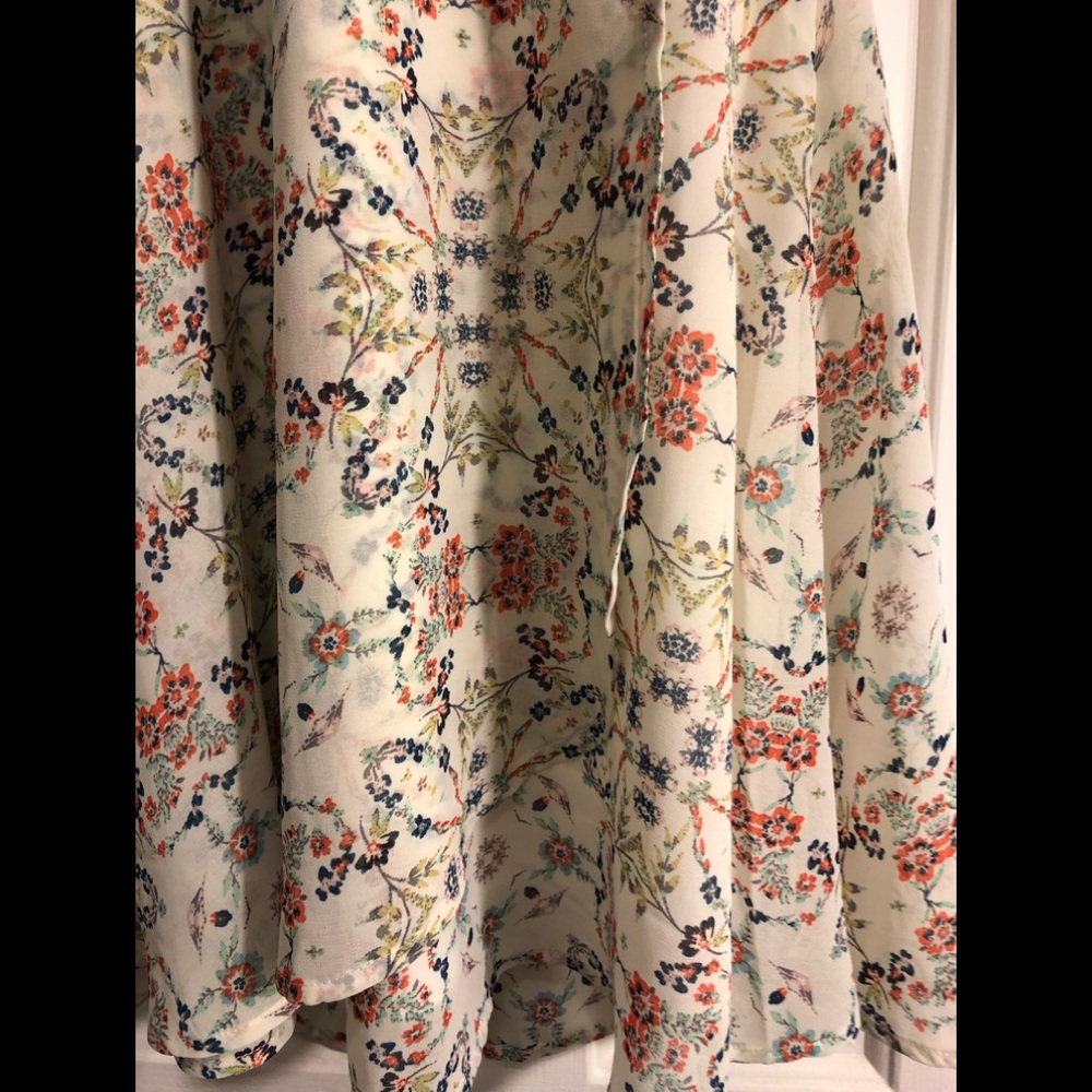 **❣️SOLD❣️**🆕NWT Speechless Chiffon Floral Sz L - Picture 4 of 5